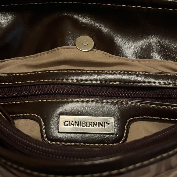 Giani Bernini handbag with light brown and sheen logo and dark brown trim - Picture 4 of 6